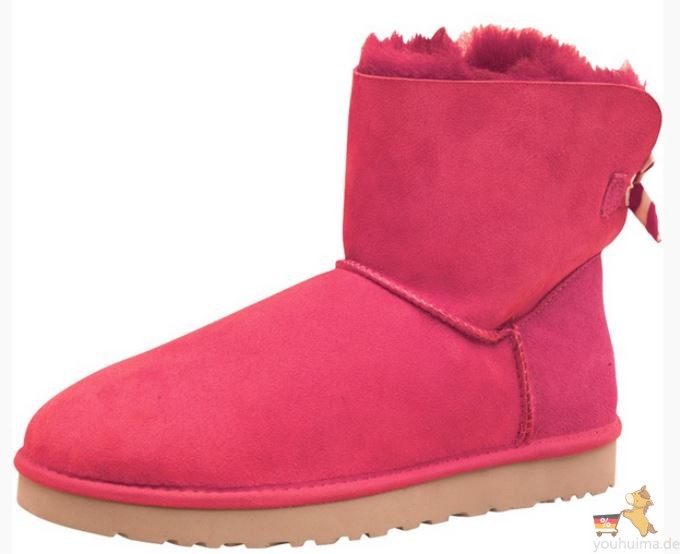 UGG02