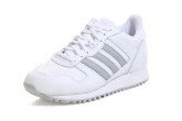 adidas zx700最in的小白鞋有20%折扣啦