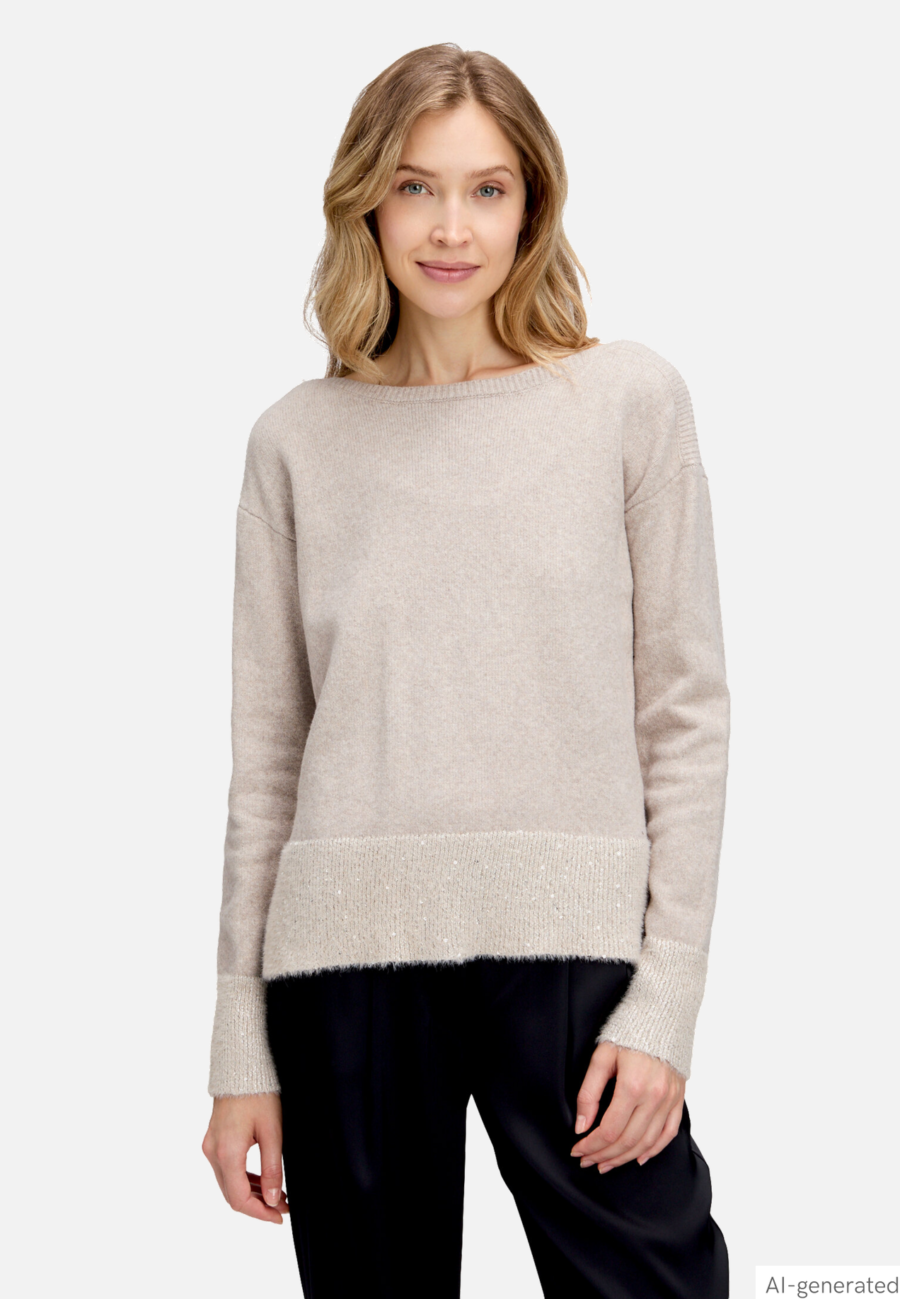 Strickpullover mit Pailletten / Modellfoto Vorderseite